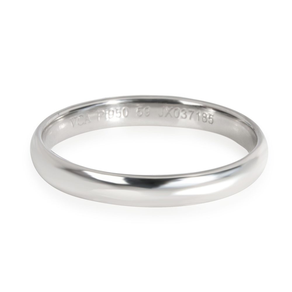 Van Cleef & Arpels Tendrement 2.9 mm Wide Band in Platinum